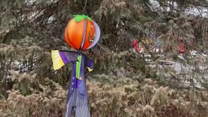 Large Spinning Friend - Pumpkin Head